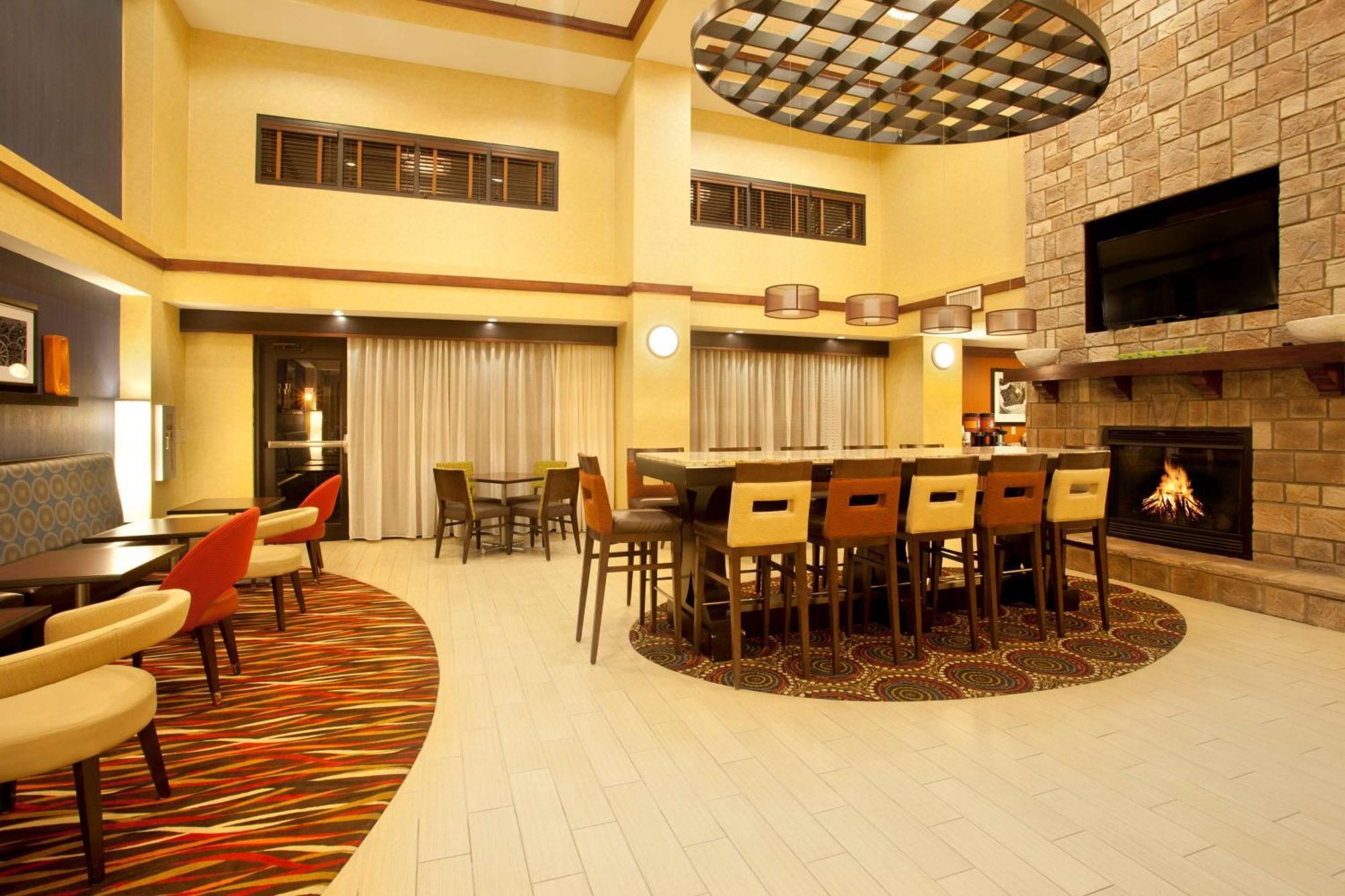 Hampton Inn & Suites Nashville-Смирна Екстериор снимка