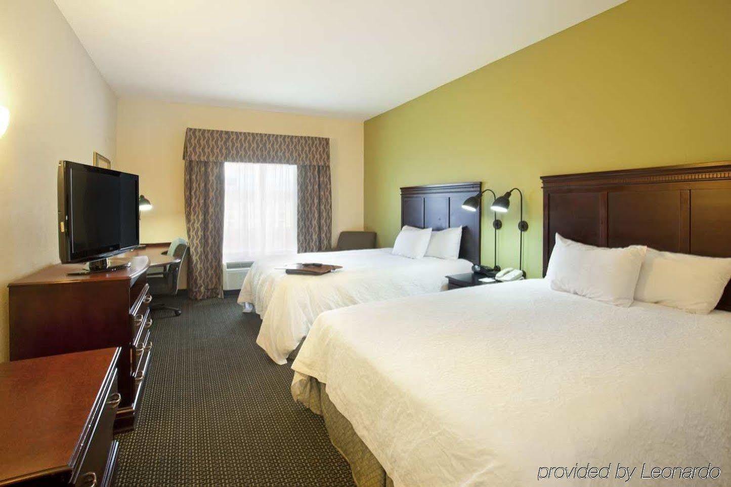 Hampton Inn & Suites Nashville-Смирна Екстериор снимка